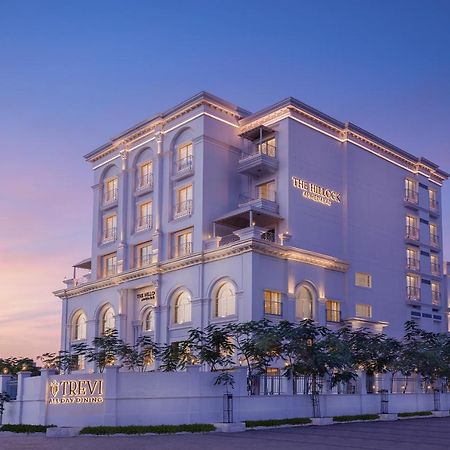 Hotel Hillock Ахмедабад Экстерьер фото