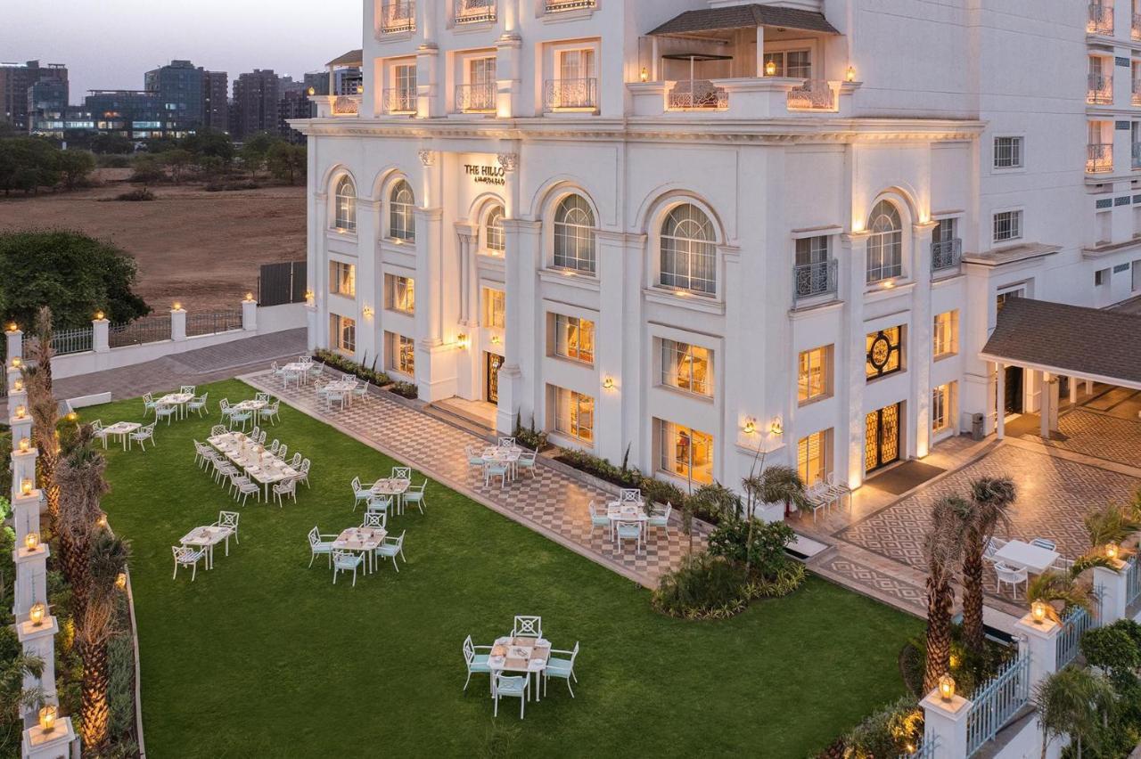 Hotel Hillock Ахмедабад Экстерьер фото